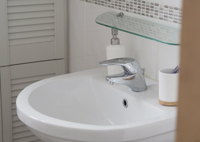 3 Easy Ways to Makeover your Bathroom on a Budget sink